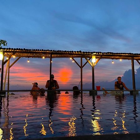 Linda Beach Hotel Nusa Lembongan  Exterior photo